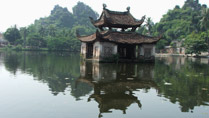 The Stage for performing water puppet at the Thay Pagoda