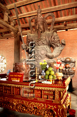 Ong Ac à la pagode Bai Dinh (responsable de punir les diables et les malfaiteurs)