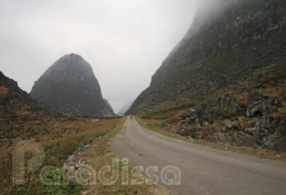Road to Ma Pi Leng Pass from Dong Van Town