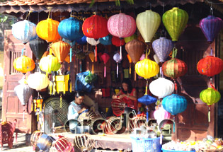 Making lantern in Hoi An