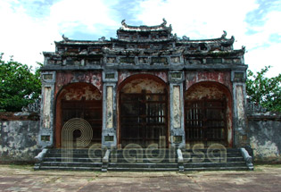 Gate to Minh Mang Tomb