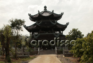 The bell tower at Bai Dinh Pagoda