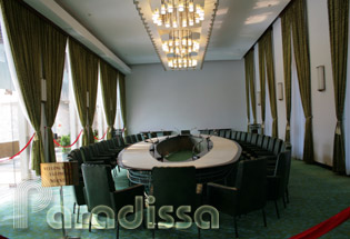 The cabinet meeting room