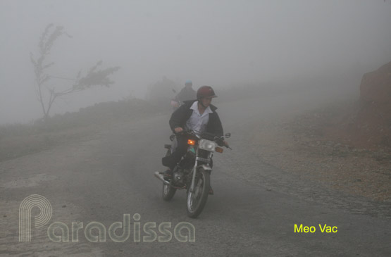 Ride in fog at Meo Vac