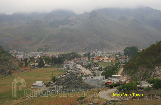 View of Meo Vac Town from above