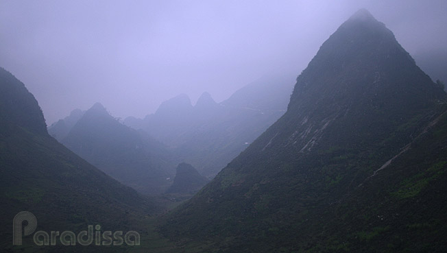 A fabled world of mountain peaks at Lung Phin