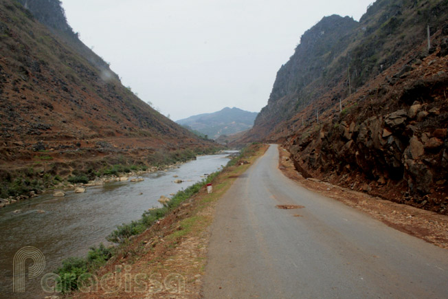 The Mien River amid mountains at Quan Ba, Ha Giang