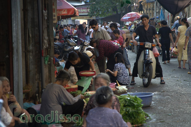 A busy street near the Dong Xuan Market in Hanoi