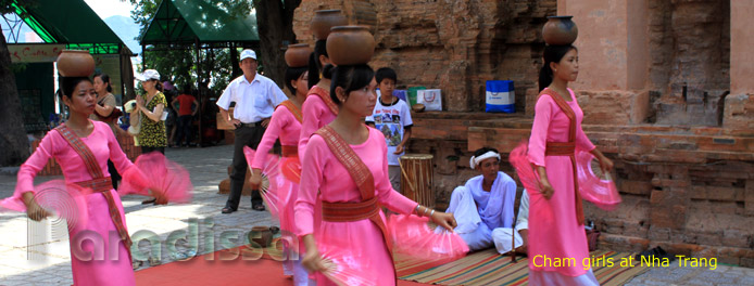 Cham dancers at Nha Trang