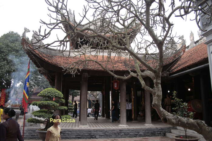 The worshiping building of the Do Temple