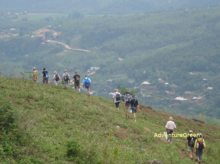 A trekking path at the Hang Kia Valley