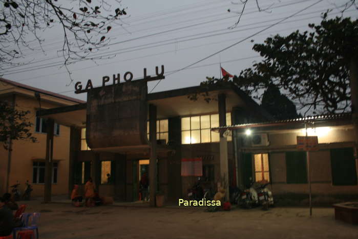 Pho Lu Train Station