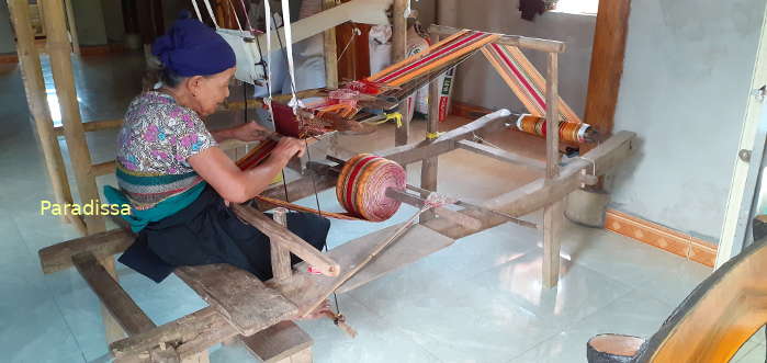 We'll pass through Nam Ngoai Village and visit a family with a weaving tradition