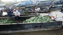 Le marché flottant de Cai Rang à CanTho