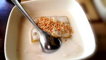 A Vietnamese dessert A Vietnamese dessert