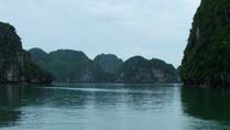 Peaceful islands on the Lan Ha Bay, Hai Phong, Vietnam Peaceful islands on the Lan Ha Bay, Hai Phong, Vietnam