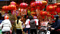 Shopping in the Old Quarter of Hanoi at Tet's time