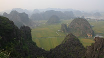 Les affleurements rocheux Ninh Binh, Vietnam