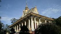 The Hang Pagoda