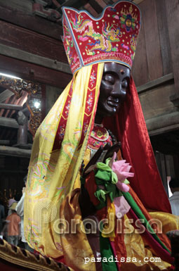 La déesse des Nuages (Phap Van) à la Pagode Dau