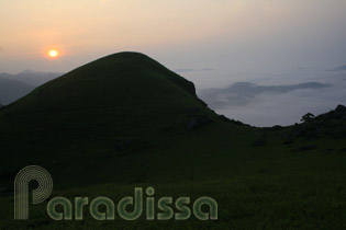 Dawn at Dong Cao