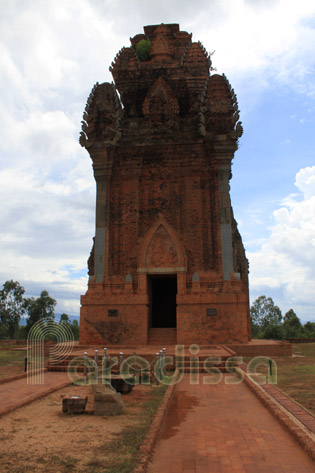 Canh Tien (Fairy Wing) Cham Tower at Binh Dinh, Vietnam