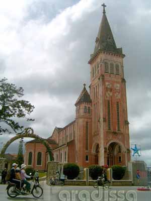 Da Lat Cathedral (Saint Nicolas Cathedral)