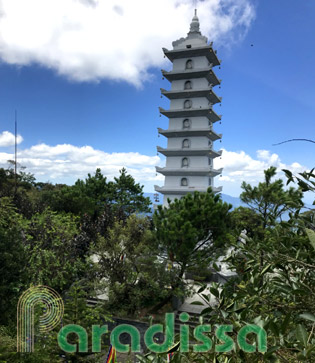 pagode de Linh Ung dans les montagnes de Ba Na, Da Nang