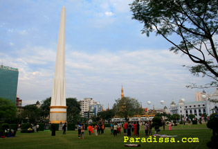 Maha Bandoola Garden