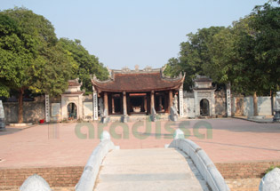 L'entrée au temple Do