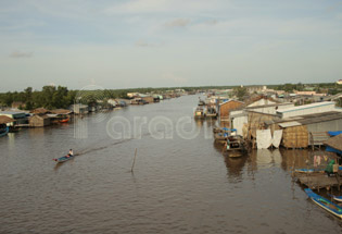 Le village flottant de Rach Tau