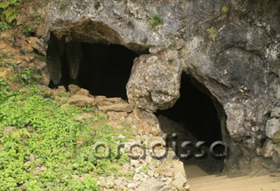l’ouverture de la grotte de Nguom Ngao