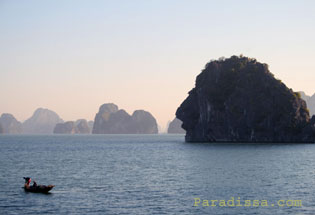 halong bay humand