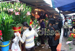 Hang Be Market Hanoi Vietnam