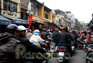 the shoes corner of Hanoi Old Quarter