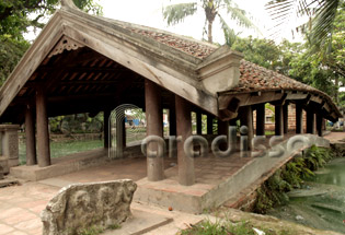 Covered Bridge - Thay Pagoda Covered Bridge - Thay Pagoda