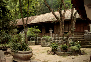 Inner Yard - Thay Pagoda