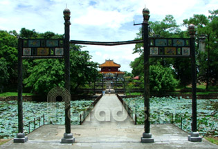 The Sacred Path and the Enlightening Pavilion