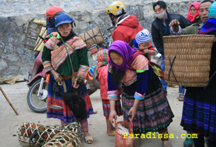 Bac Ha Sunday market