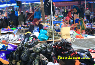 Bac Ha Sunday market