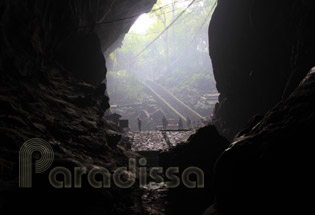 Huong Tich Cave at Hung Tich Mountain