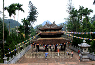 Thien Tru Pagoda from above