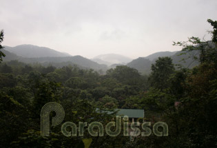 A nice view of the mountains at Yen Tu Pagoda - Quang Ninh A nice view of the mountains at Yen Tu Pagoda - Quang Ninh