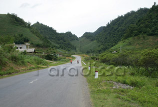 Route de cyclisme à Moc Chau