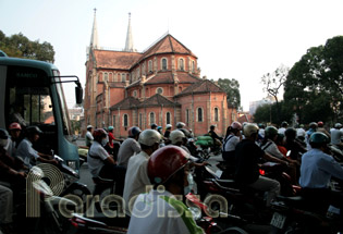 Traffic in Ho Chi Minh City, Vietnam Traffic in Ho Chi Minh City, Vietnam
