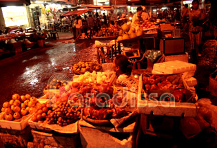 night market of Tra Vinh Town night market of Tra Vinh Town