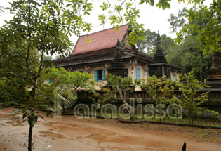 The main building of Samrong Ek Pagoda