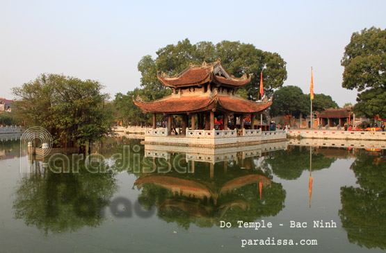 La façade du temple Do au village de Dinh Bang, Bac Ninh