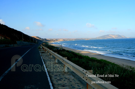 The spectacular ocean road in Binh Thuan Province, Vietnam