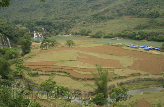 The scenic valley at Ban Gioc Waterfall